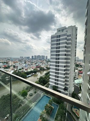 chính chủ gửi em bán căn hộ 2pn-2wc dlusso giá tốt 6.1 tỷ bao hết lh em em hỗ trợ xem .