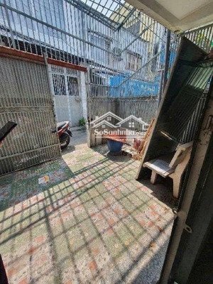 81mv, ngang 5,4 dài 17, hẻm 446 hậu giang p12 quận 6, nhà 2 tầng hc đủ giá đầu tư chỉ 5,75tỷ tl