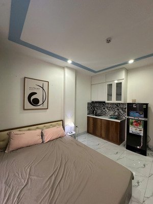 cho thuê phòng full đồ ngõ 101 trích sài, ở luôn ban công nhìn thẳng hồ tây