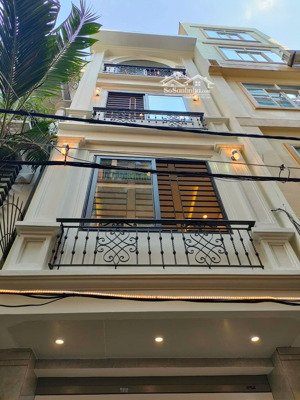 bán nhà vĩnh phúc ba đình 45m2 6 tầng mặt tiền 6.8m hơn 12 tỷ gầnphố gần ôtô tráh ở ngay 