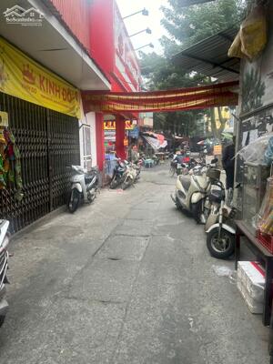 Bán nhà Dương Quảng Hàm 32m2 gia 6ty 0382276666