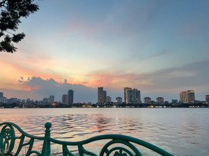 tây hồ tầm tiền dân xây nhà 3 thoáng - vài bước ra ô tô tránh - ngõ thoáng gần hồ tây khu vực dâ