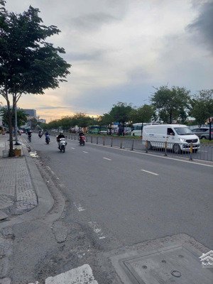 nhà mt kinh dương vương, an lqcj bình tân, dt 339m2 , giá 30 tỷ