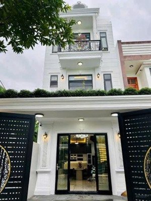 chú kha bán nhà đường trần cao vân, phường đa kao q1. giá 5tỷ3/79,5m2 gần hồ con rùa. cho thuê 32tr