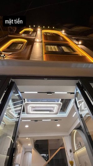 bán gấp nhà trần phú, q5, giá 4,3 tỷ, 71.4m2 gần ngã 6 cộng hòa, đang còn hđ thuê 25tr/tháng