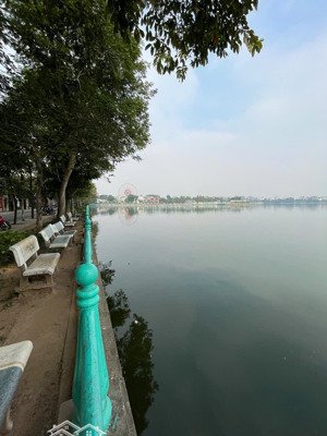 chính chủ bán nhà 5 tầng phố nhật chiêu, gần hồ tây, 31m2, ô tô qua nhà - 11,2 tỷ