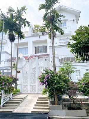 bán biệt thư liền kề kdc conic cách phú mỹ hưng 2km, 155m2 chỉ 14 tỷ nhỉnh