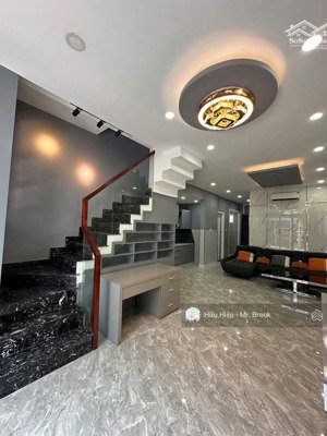 bán nhà an dương vương trung tâm quận 5 - nở hậu đẹp, 5pn, dọn vào ở ngay đón tết - giá 13,29 tỷ