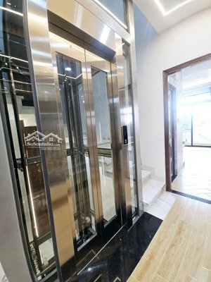 nhà 72m2 đúc 4,5 tấm, thang máy 450 kg hẻm 8m đường hương lộ 2, full nội thất cao cấp. giá 9 tỷ 1