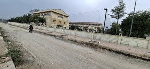 hiếm! nhà ngay trường học, chợ, ub phường, đường to thông thoáng, 30m2,5 tầng ô tô đỗ cổng,liên mac