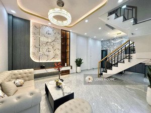 nhà đẹp, 4 tầng, 4 phòng ngủ, gần hẻm oto ngay hoàng hoa thám- thích quảng đức.