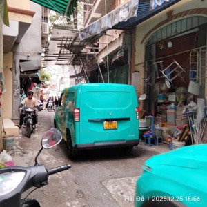 nhà mặt phố 98m2, mặt tiền 6.4m, đường rộng 6m