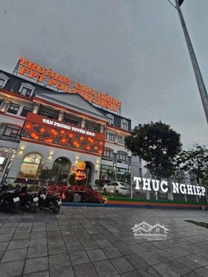 tòa ccmn cao cấp 9 tầng, thang máy, ôtô tránh, dừng đỗ mặt thoáng, dòng tiền khủng 100 triệu/tháng