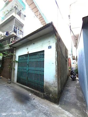 bán đất việt hưng lô góc 2 mặt tiền dt 60m² , mt 4,5m ôtô vào đất giá chào 10,6 tỷ .