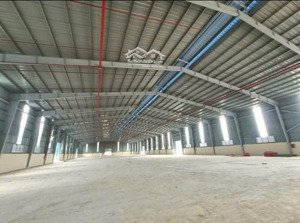 xưởng tân uyên 6000m2 bàn giao ngay giấy tờ đầy đủ. sx nhiều ngành nghề, dập, ồn, 24/24
