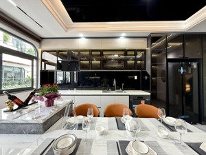 nhà phố hiện đại, bên chợ, trường học, ubp, dt: 4x17m, lửng, 3 lầu, 4pn, hướng bắc, giá 7.15 tỷ