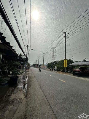 mặt tiền kinh doanh siêu vip hồ học lãm, 144m2 ngang 4,2m dòng tiền ổn định