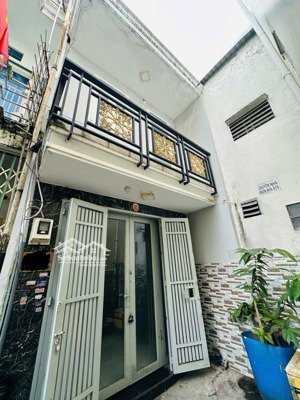 nhà 2 tầng btct - trần xuân soạn, quận 7- dtcn 40m2 - 2 mt hẻm 3m rất thoáng. chỉ 4,95 tỷ