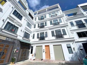 bán tòa chdv/ hẻm 7m ôtô - 37p "full pccc /dt: 175 triệu/tháng. giá: 20,8 tỷ/tl