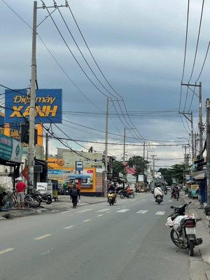 cắt lỗ giảm sâu nhà 1/ hà huy giáp sổ hồng riêng hoàn công đầy đủ dt 6x12m đường xe tải