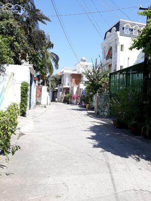 Bán Nhà 1 trệt 1 lửng, DT 5 x 24,5m, Sổ riêng thổ cư 100%, KP7 phường Tân Phong