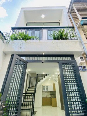 nhà 1 lầu 24.7m2 hẻm gần 3m sát mặt tiền quang trung, gần siêu thị emart 2