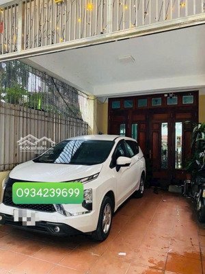 cần bán nhà phố ngọc thuỵ dt 70 m x4 tầng x4mt giá chỉ hơn 14 tỷ .ô tô 7 chỗ vào nhà rất đẹp