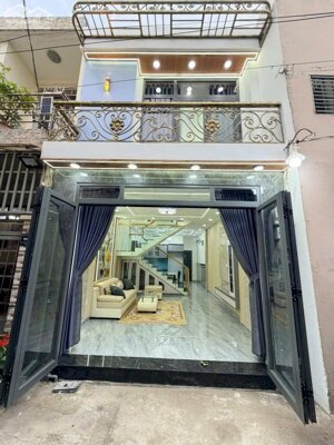 Nhà mới rất sang trọng 1 lầu 4mx12m đường 4,5m lê văn khương q12