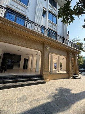 cho thuê liền kề ô góc dt 175m2 x2t 3 mặt tiền đường to view vườn hoa tiện kd, cafe khu đt văn phú