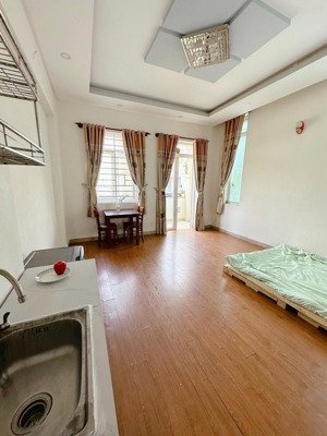 cho thuê studio full nt 30m2 ban công rộng nguyễn duy trinh