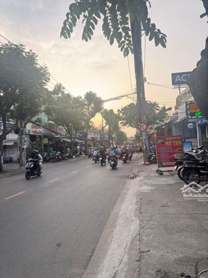 mtkd sầm uất - tỉnh lộ 10 - cn 65m2 - 2 tầng - khu vực kinh doanh đỉnh - sát tên lửa - chỉ 14 tỷ