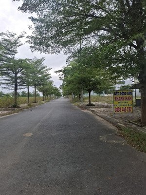 sụp hầm! kđt sentosa diện tích 141m2. đường 17.5m. ngang 6m. thông tứ hướng. giá 3.5 tỷ bán nhanh