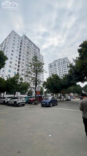 BÁN GẤP LÔ ĐẤT KINH DOANH ĐỈNH BĂNG 2 TÔN ĐỨC THẮNG SÁT KCN KHAI QUANG 100M MT5M GIÁ 2,XTỶ 0988296228