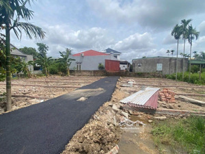 bán đất rẻ hưng đạo,dương kinh - hp
giá chỉ từ 9xxtr
diện tích : 40m trở lên . ngõ 2,5m ki