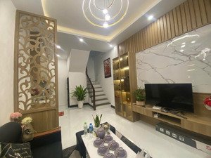 bán nhà phố an hòa, mộ lao, hà đông,dt25m2x5t, mt3.4m, đầy đủ nội thất mới, sđcc,sát làng việt kiều