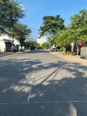 đất sổ đỏ kdc lập phúc. dt: 6x21m. giá 8.4 tỷ. phước kiển nhà bè