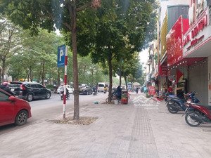 bán gấp nhà mặt phố ô chợ dừa, đống đa, hà nội, dt 50m2, mt 5,5m, 5 tầng, 32 tỷ