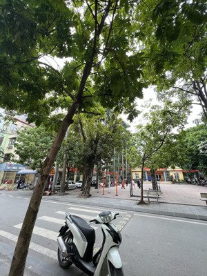 chính chủ cần bán phân lô nguỵ như kontum 55m2 - 5t - mặt tiền 4.5m vỉa hè ô tô tránh chỉ 23.5 tỷ