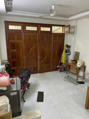 Cho thuê nhà Ô TÔ - KD - FULL ĐỒ 143 Nguyễn Ngọc Vũ, Cầu Giấy 35m x 5T giá 18TR