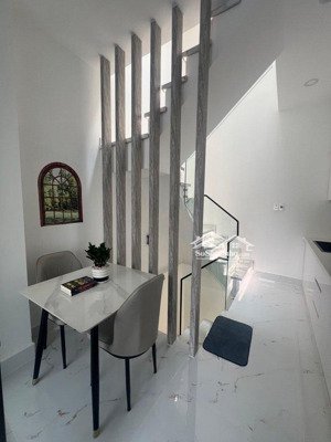 siêu phẩm nhà đẹp đón tết - hẻm xe tải cmt8 - chỉ hơn 6 tỷ còn tl