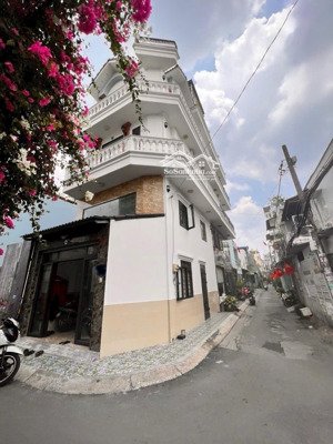 lô góc- ngay gần lê văn thọ, đường số 1, nhà 5 tầng, hẻm xe tải, có vỉa hè, dt 40m2 chỉ 6.98 tỷ