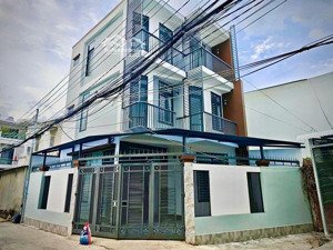 bán nhà 3 tầng tổ 1 vĩnh điềm , thuộc phường ngọc hiệp tp nha trang . đường oto 6m .