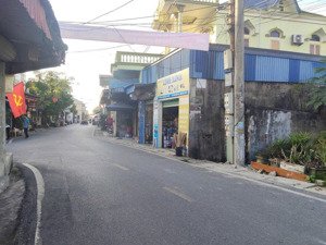 bán gấp lô góc 225m2 khu vực chợ hồ xã lại xuân. giá đầu tư 13tr500/m2