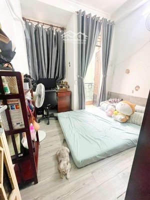 cần tiền bán hxh 7m khu hoàng việt - út tịch p.4 q.tân bình, trệt 3 lầu đẹp, giá chỉ 4,2 tỷ tl, sr