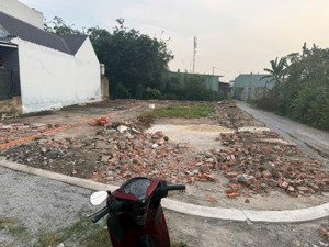 bán lô đất góc 2 mt xuân thới sơn 16b , hóc môn, 10mx18m, sổ riêng, giá chốt : 3.850 tỷ