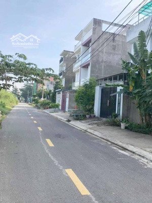 cần tiền bán gấp lô 96m2 giá chỉ 3ty6 đát mặt tiền kdc phú lợi, đất dân cư an ninh, sổ hồng riêng.