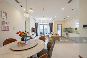 cho thuê nhanh căn hộ chung cư oriental plaza tân phú 83m2, 2pn, 2wc, 10tr, ở liền. lh 