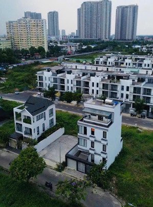 ngộp bank bán đất khu compound nguyễn hoàng, p. an phú, quận 2 dt 145m2 (10x14,5m) giá chi 30 tỷ