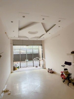 mặt ngõ ô tô tránh, tứ liên, tây hồ - phân lô, ô tô vào nhà, kinh doanh 47m - 4t - mt: 3,9m - 14 tỷ