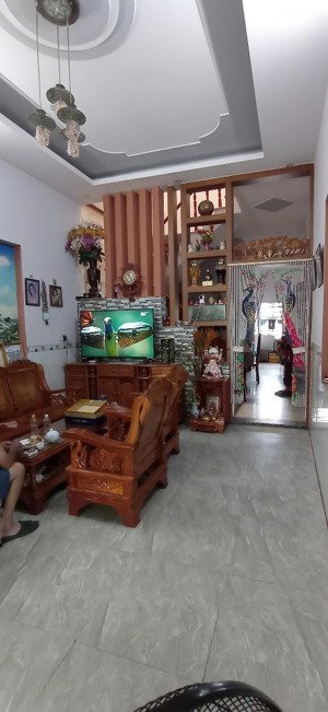 bán nhà 1 trệt 1 lầu đường 6m, gần chợ bửu hòa, biên hòa, 78m2, giá 2 tỷ 800.